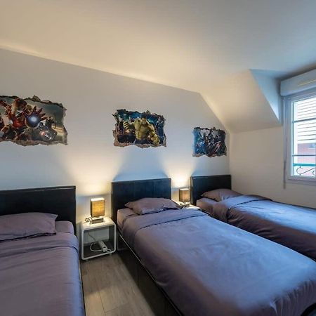 Disney Avengers Home Маньи-ле-Онгр Экстерьер фото